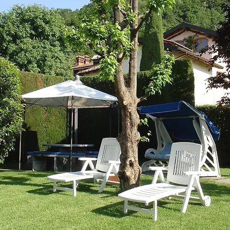 Ca Rossa Bed & Breakfast 2*