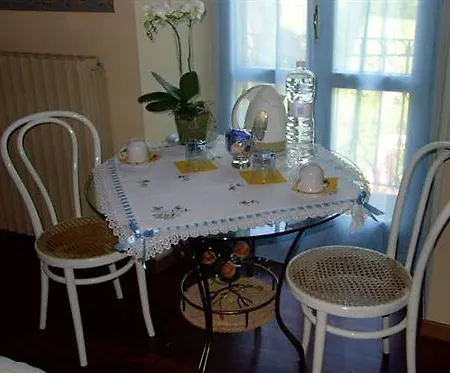 Ca Rossa Bed & Breakfast 2*