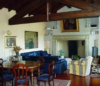 Ca Rossa לינה וארוחת בוקר ברגמו