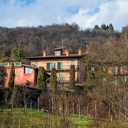 Bed and Breakfast Ca Rossa 2*